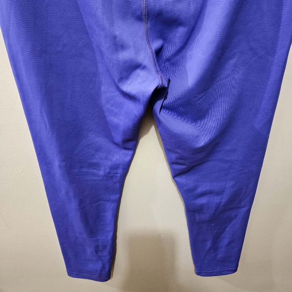 Zyia Active Purple Soft Stretch Crop Ankle Workout Athletic Leggings Size 8-10 - Picture 8 of 9